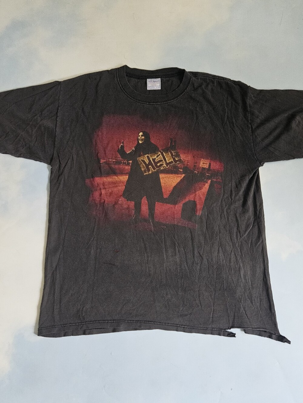 Ozzy Authentic Vintage Black Graphic Tee with 'Hell' Print - Unbranded